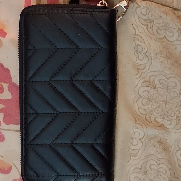 Wallet - Picture 2 of 3